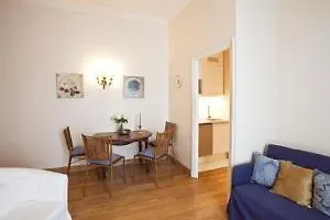 Capucines 1294 Paris Hld 37600 Hotel